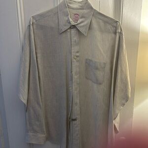 Men’s Brooks brothers , linen, gray, button-down size large.